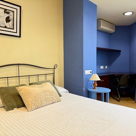 Agi Peater Center Apartment โรเซส ภายนอก รูปภาพ
