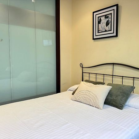 Agi Peater Center Apartment โรเซส ภายนอก รูปภาพ