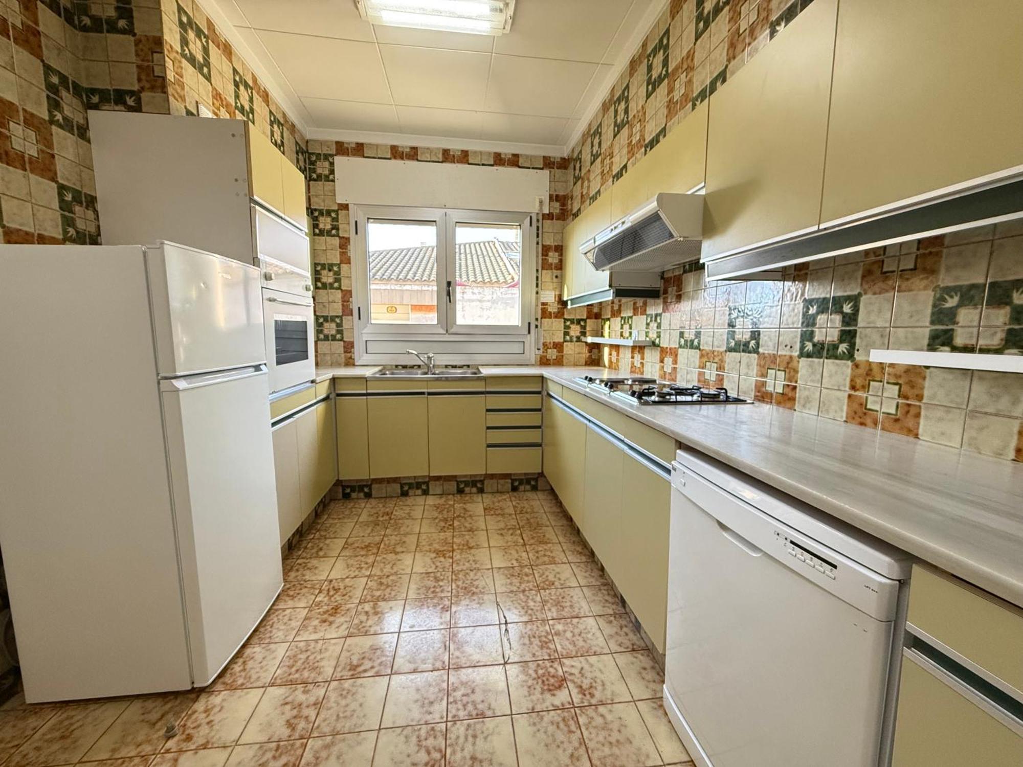 Agi Peater Center Apartment โรเซส ภายนอก รูปภาพ