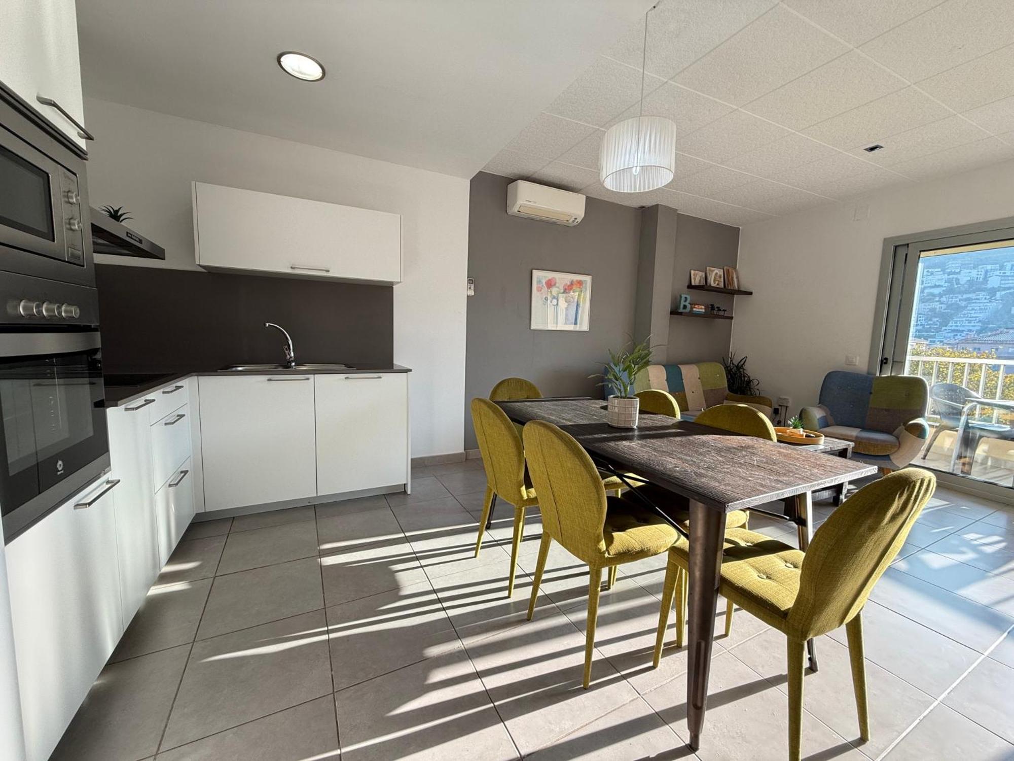 Agi Peater Center Apartment โรเซส ภายนอก รูปภาพ