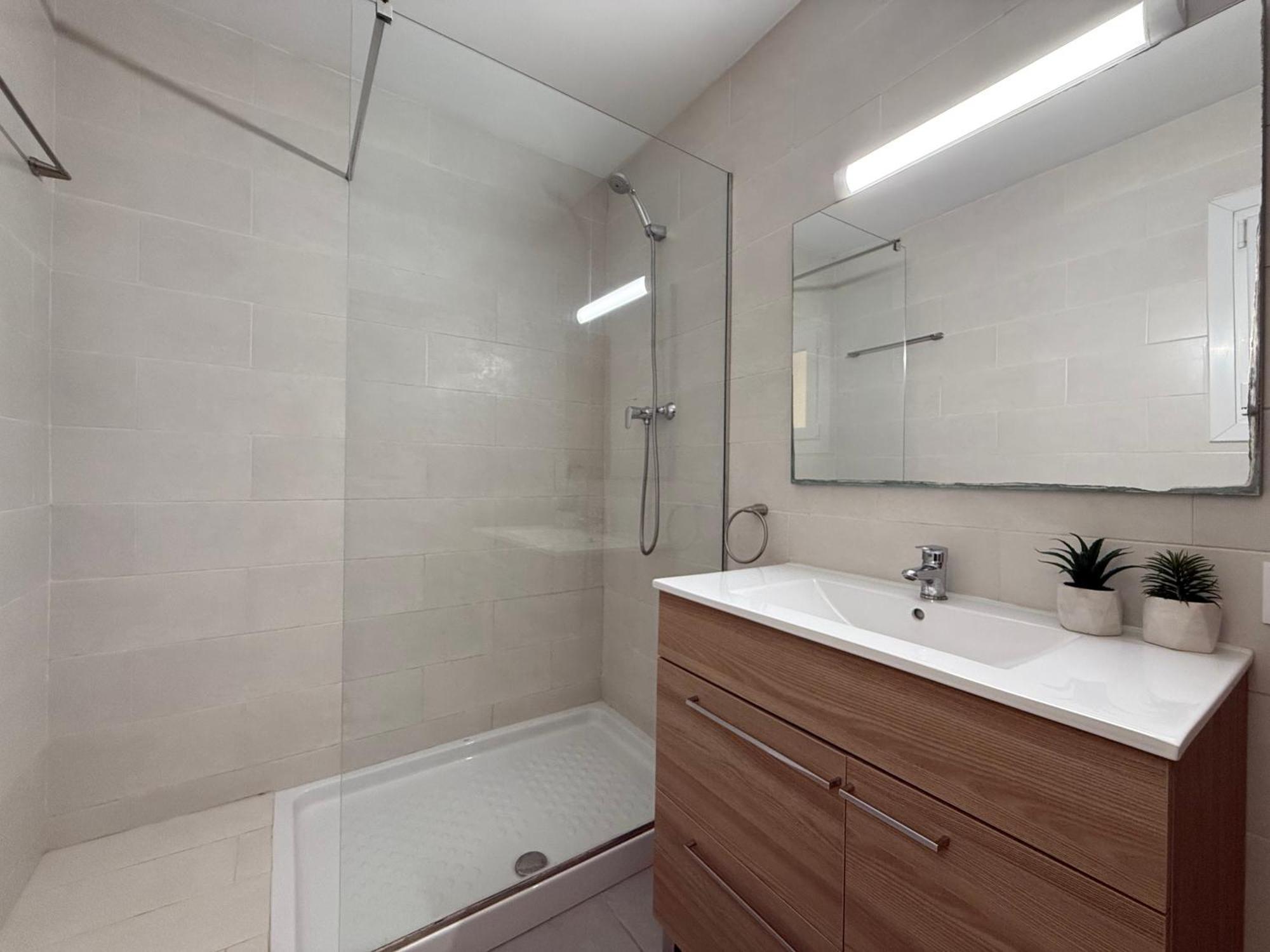 Agi Peater Center Apartment โรเซส ภายนอก รูปภาพ
