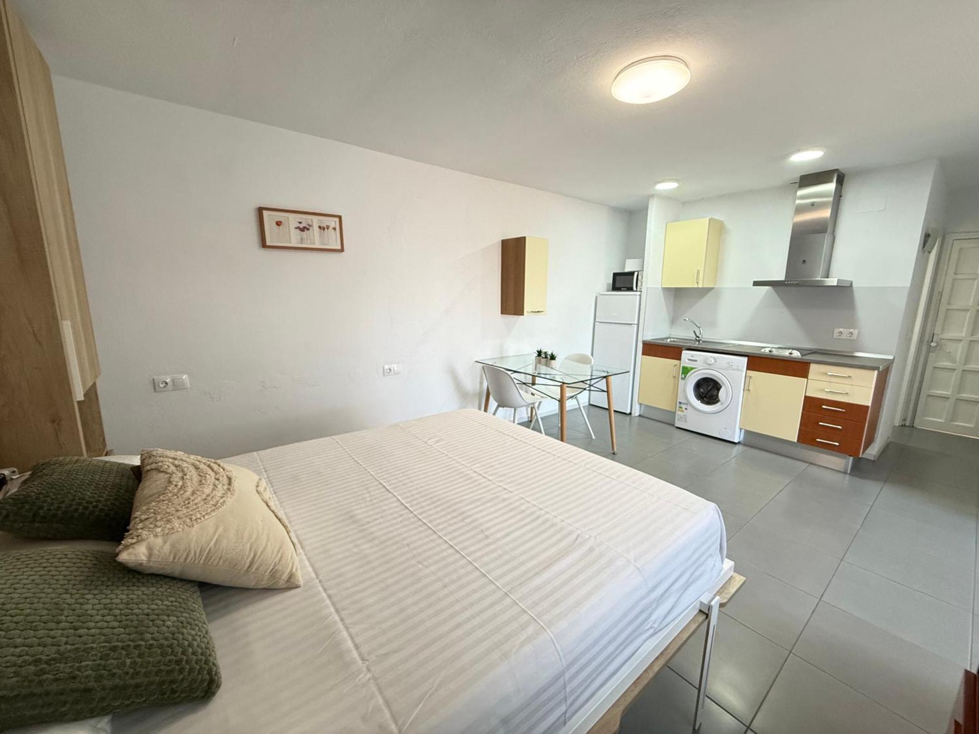 Agi Peater Center Apartment โรเซส ภายนอก รูปภาพ