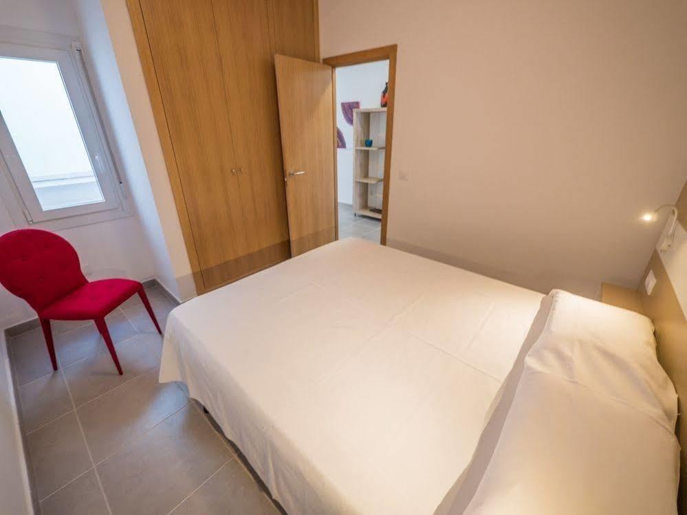 Agi Peater Center Apartment โรเซส ภายนอก รูปภาพ